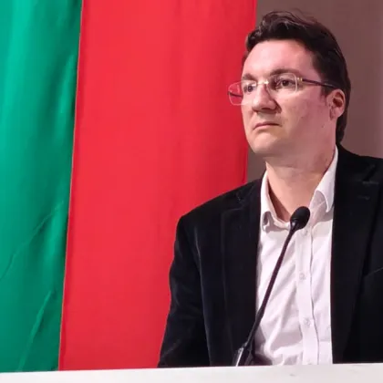 Крум Зарков остава начело на БСП