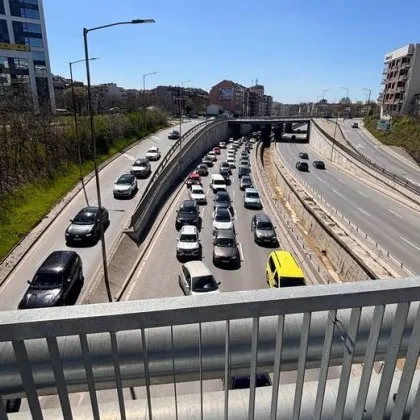 Катастрофа предизвика задръстване във Варна СНИМКИ