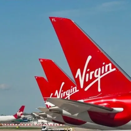 Скандал в небето: пияна стюардеса вилня 10 часа, щипе пътник за ушите - арест при кацане