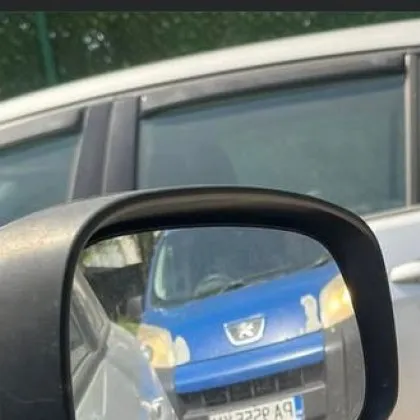 Агресия в София: шофьорка твърди, че е била нападната посред бял ден