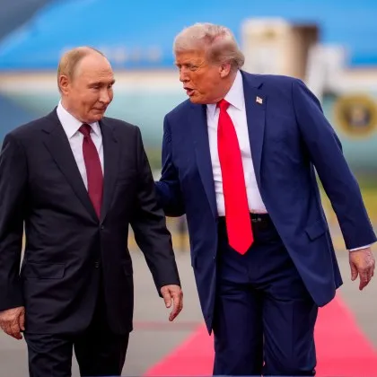 Руският президент Владимир Путин е провел телефонен разговор със американския