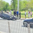 Кола се обърна по таван в София СНИМКИ