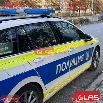 Откраднаха над 14 000 евро ии 10 000 долара от камион