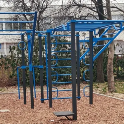 Родители превръщат фитнес зоните в детски площадки