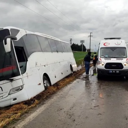 Автобус катастрофира в Турция, трима души загинаха