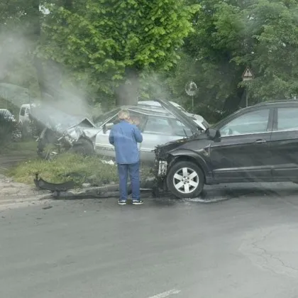 В София: Две коли се сблъскаха, щетите са големи СНИМКА