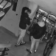 Оглеждат, снимат и се връщат да крадат: Жители на &bdquo;Слатина" в паника от... деца СНИМКИ