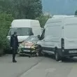 Бус и кола се сблъскаха в София СНИМКА