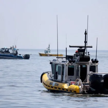 &bdquo;Не знаеха, че ги търсят": 11 души оцеляха след самолетна катастрофа в океана край Флорида