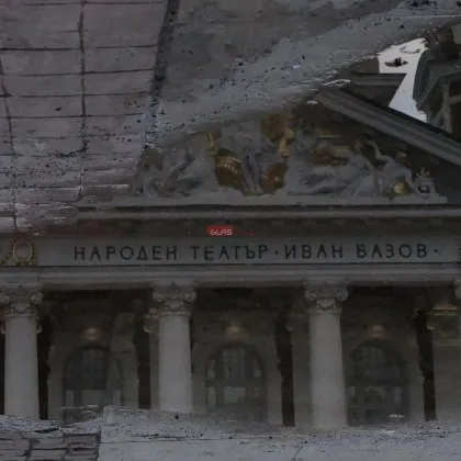 От Народния театър "Иван Вазов" бесни заради "Караконджул" и актьор