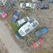Девет дупки в тавана поставят под съмнение версията на прокуратурата