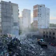Масирана атака срещу Киев, има затрупани хора под блок