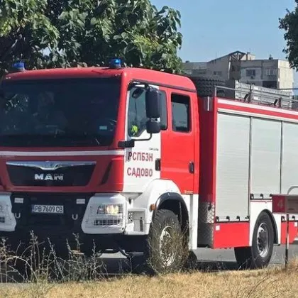Избухна пожар в Пловдивско! Пострадаха две малки деца и мъж