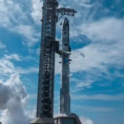 124-метров гигант: SpaceX готви изстрелването на най-мощната ракета в историята