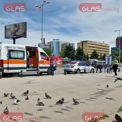 Мъж пострада при инцидент край Окръжна болница в София СНИМКИ
