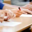 Хванаха 11 зрелостници да преписват с "бръмбари" на матурата по БЕЛ в Хасково