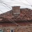 Мълния отнесе покрива на къща, местните предлагат дарителска кампания СНИМКИ