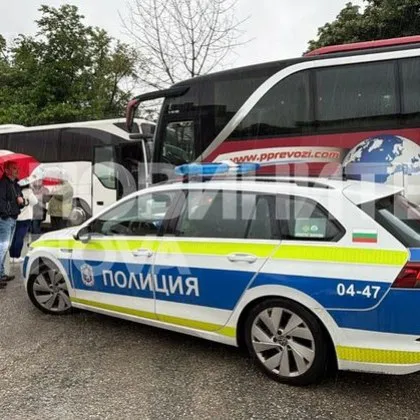 Хванаха пиян водач минути преди да качи деца в автобус СНИМКА