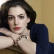 Ан Хатауей искала да избяга от новия си филм: &bdquo;Това е ужасно!"