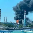 Един загинал и седем тежко ранени при експлозия в химически комплекс в Унгария