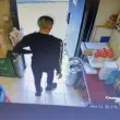 Кражба в софийски ресторант: мъж задигна портфейл от служебно помещение СНИМКИ