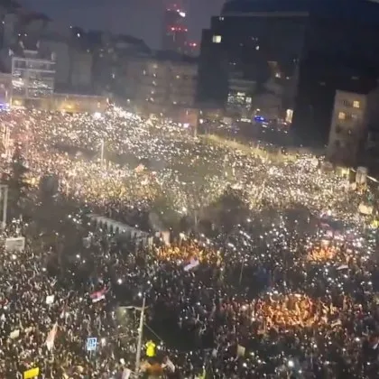 Сблъсъци и ранени полицаи след студентския протест в Белград, 23 демонстранти са задържани