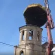 Потресаващо ВИДЕО: Куполът на 169-годишна църква се сгромоляса и се разби на парчета