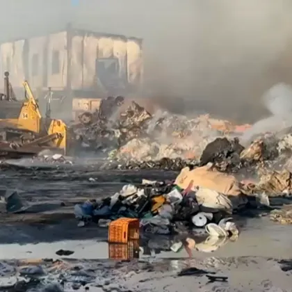 Няма обгазяване след пожара в цех край Стара Загора