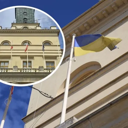 Напрежението расте: полски град свали украинското знаме от кметството