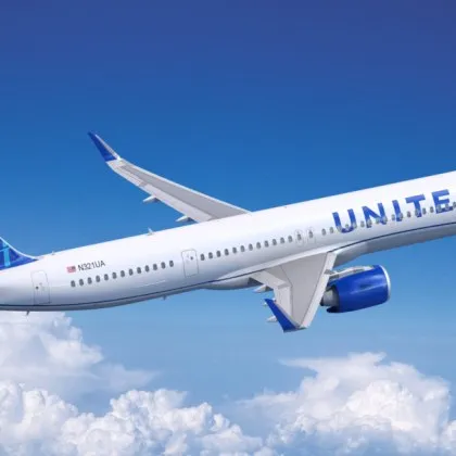Пътнически самолет на United Airlines изпълняващ полет от Нюарк до