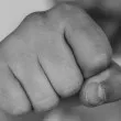 Мъж преби със сопа 8-годишния си син и близките му