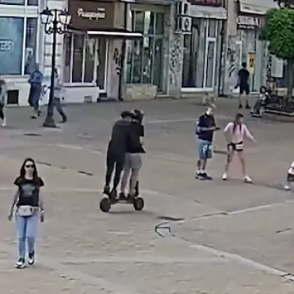 След инцидента с дете в Русе: Не изключват пълна забрана на е-тротинетките