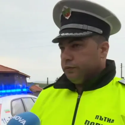 Непълнолетно момиче открадна кола и се заби в ограда на