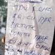 &bdquo;Още три дни и нови гуми": Бележка на предното стъкло разпали война за паркомясто в София СНИМКИ
