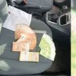 Задържаха двама мъже след кредитна измама за 49 000 евро