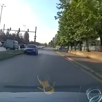 Кой е по-виновен?: Поредна доза абсурд на улица в София ВИДЕО