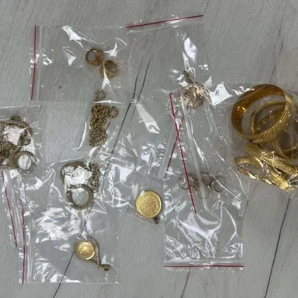 Задържаха златни накити за над 100 000 евро на "Капитан Андреево"