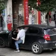 Безумие на релсите: Шофьор спря трамвай и нападна ватмана