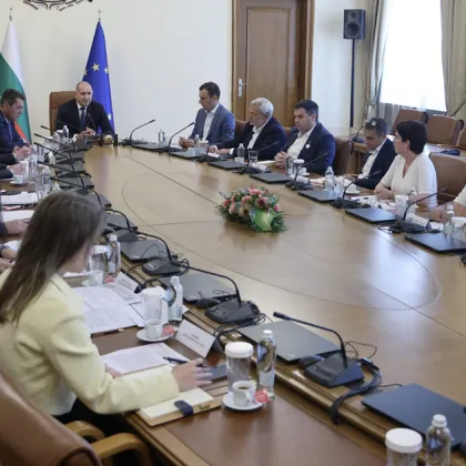 Радев поиска драконовски мерки за пътна безопасност