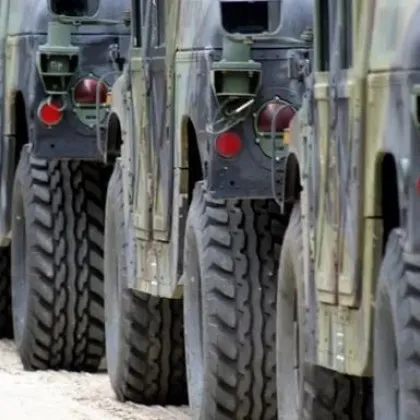 Личен състав и военна техника от Въоръжените сили на САЩ