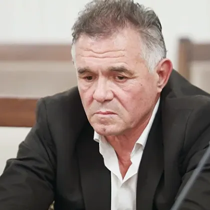 Осъдиха македонски българин за коментар във Facebook