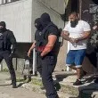 36 арестувани при мащабен удар срещу групата &bdquo;Калашниците", полицията готви още арести ОБЗОР