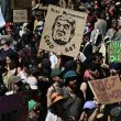 Протести в Женева против Г-7 СНИМКИ