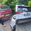 Пешеходец твърди, че коли го принудили да слезе от тротоара