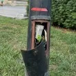 &bdquo;Не чакайте трагедия": Русенец показа опасен стълб в центъра на града СНИМКИ