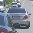 Обляна в кръв жена изскочи от кола край Карлово, полицията задържа шофьора