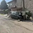 Рязали колата, за да извадят непълнолетния шофьор, катастрофирал в Горна Оряховица