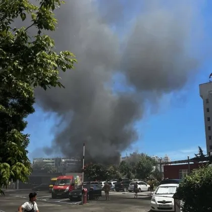 Извънредно: Голям пожар до хотел в Слънчев бряг ВИДЕО