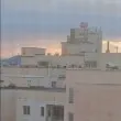 Гледка, от която се подкосяват краката: Деца на ръба на покрив в Пловдив СНИМКИ