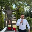 Карлос Насар откри паметник на олимпийския шампион по вдигане на тежести Милен Добрев